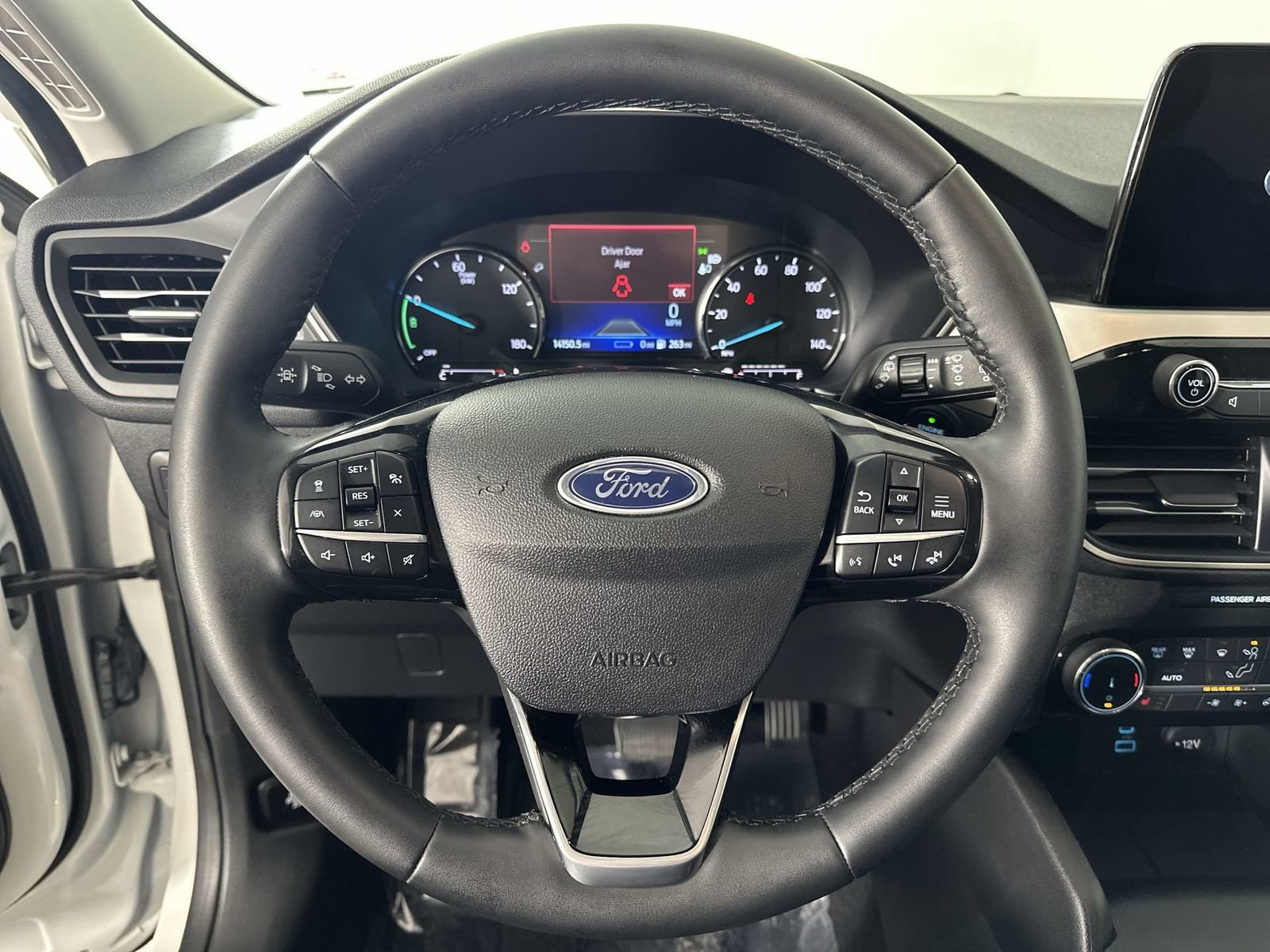 Used 2022 Ford Escape SEL image 18