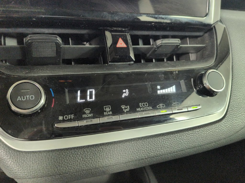 Used 2024 Toyota Corolla LE FWD image 35