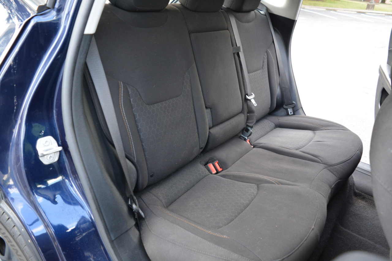 Used 2021 Jeep Compass Sport w/ Cold Weather Group image 17