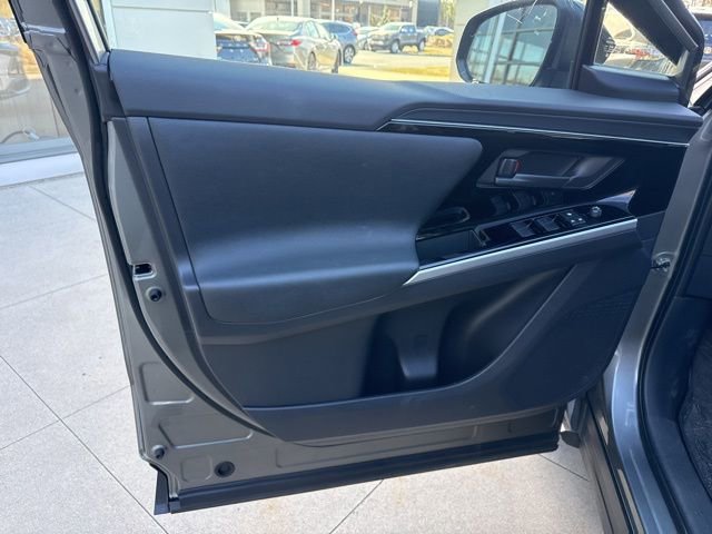 Used 2024 Toyota bZ4X XLE AWD/4WD image 24