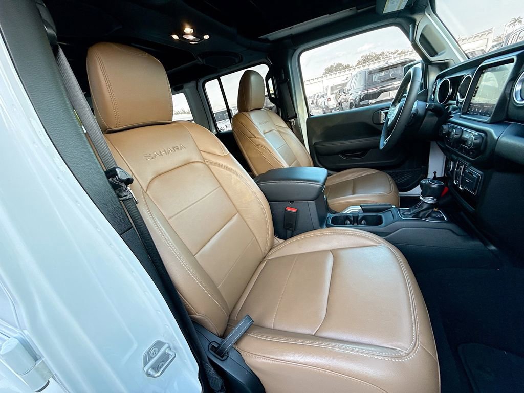 Used 2023 Jeep Wrangler Unlimited Sahara image 33