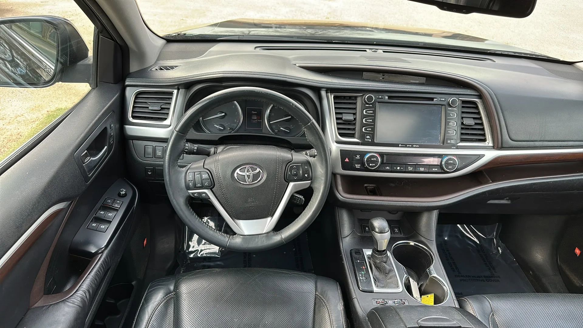 Used 2016 Toyota Highlander Limited image 28