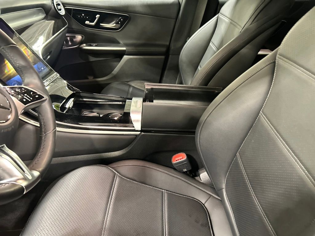 Used 2025 Mercedes-Benz GLC 300 GLC 300 image 11