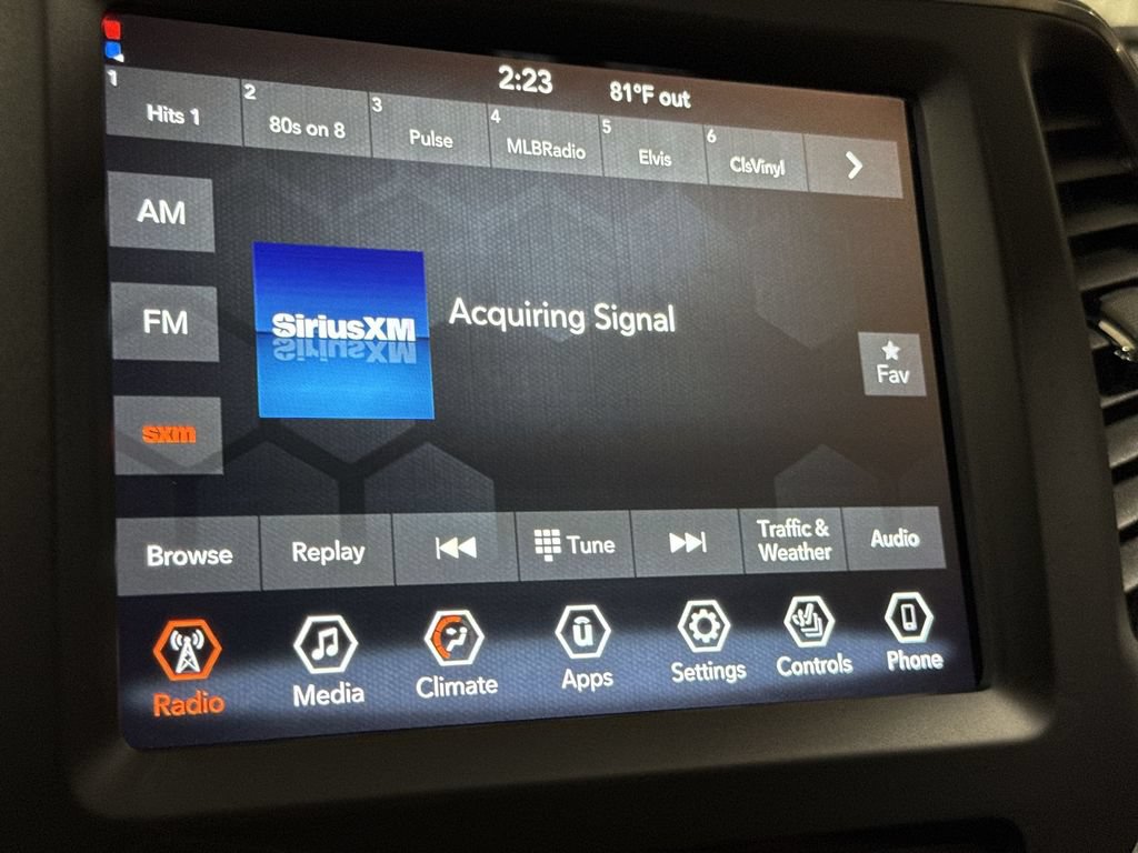 Used 2022 Jeep Cherokee Latitude AWD/4WD image 14