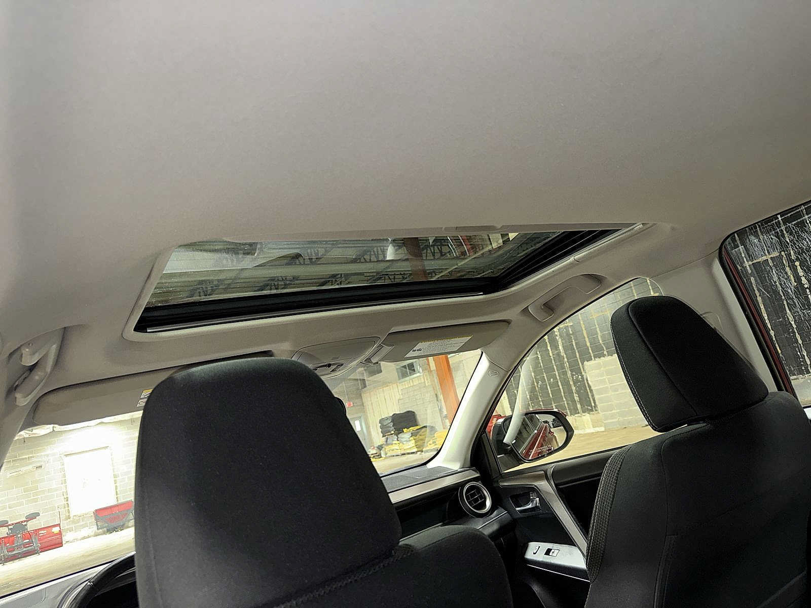 Used 2018 Toyota RAV4 XLE w/ Plus Extra Value Package AWD/4WD image 23