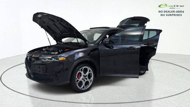 Used 2024 Alfa Romeo Tonale Veloce AWD/4WD image 13