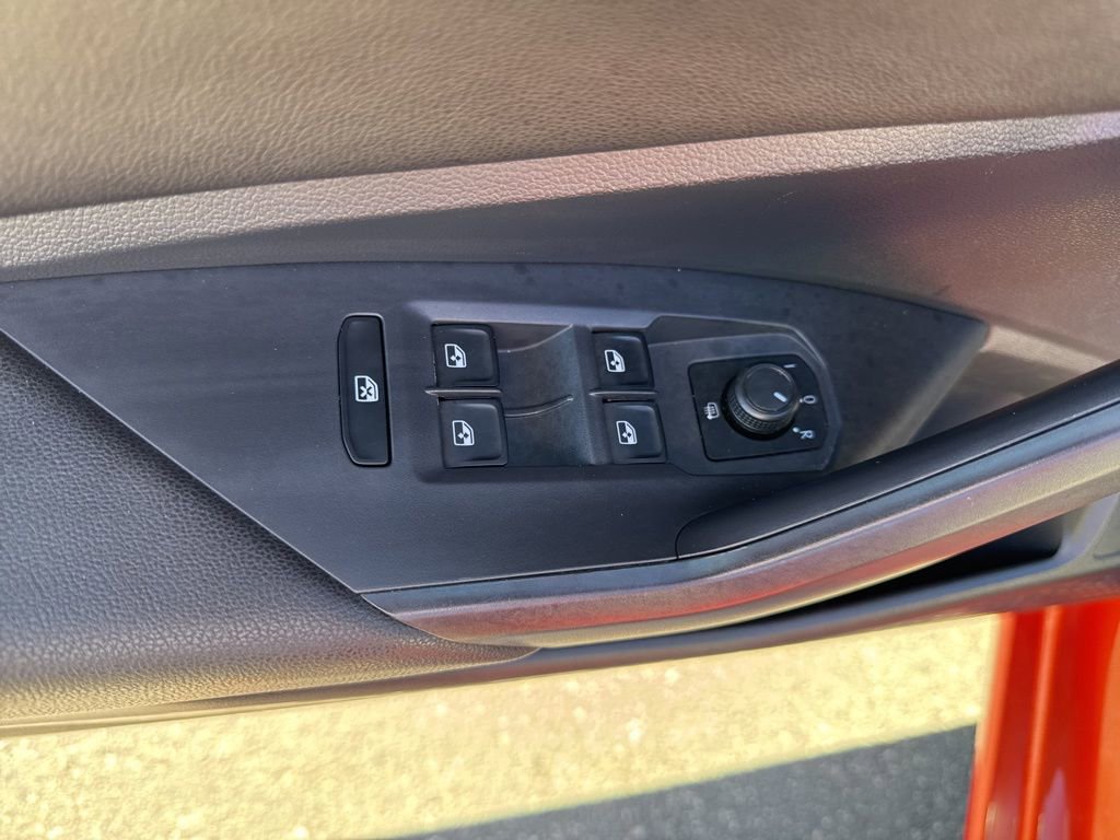 Used 2019 Volkswagen Jetta R-Line image 15