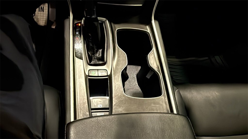 Used 2018 Honda Accord Sport image 27