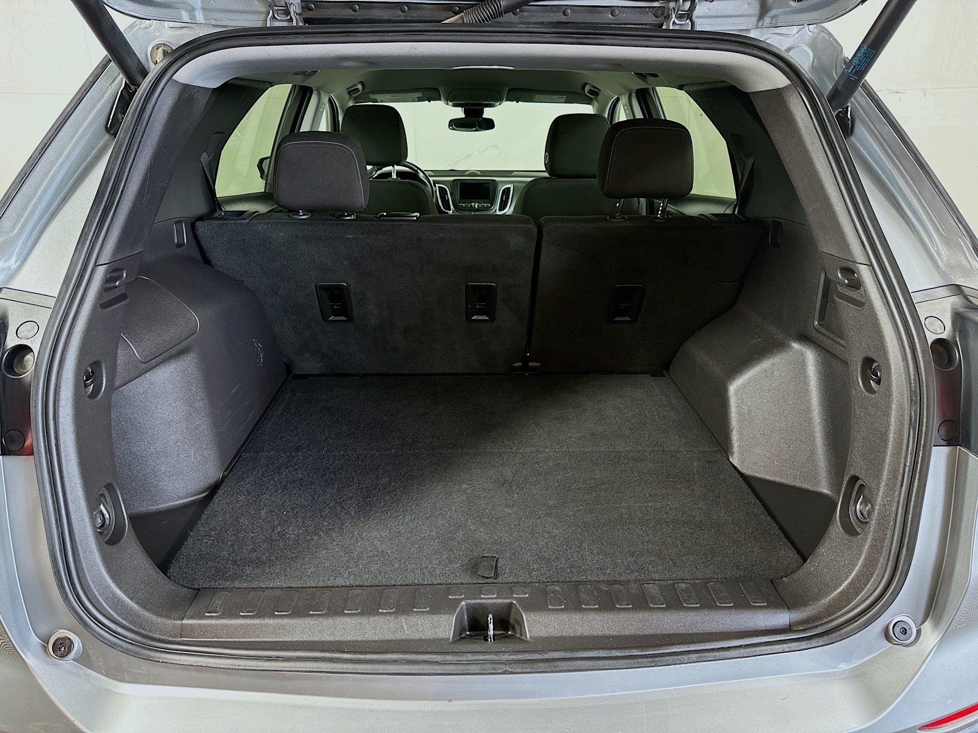 Used 2024 Chevrolet Equinox LT FWD image 23