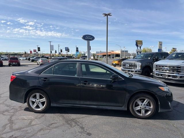 Used 2014 Toyota Camry SE FWD image 4