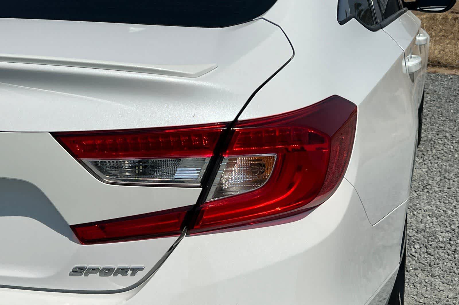 Used 2019 Honda Accord Sport image 13