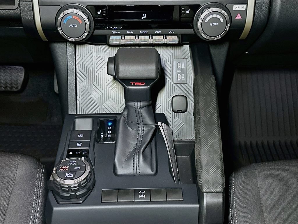 New 2026 Toyota Tacoma TRD Off-Road AWD/4WD image 11