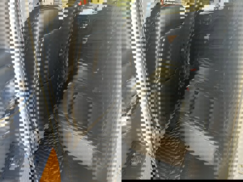 Used 2015 Chevrolet Silverado 2500 LTZ image 8