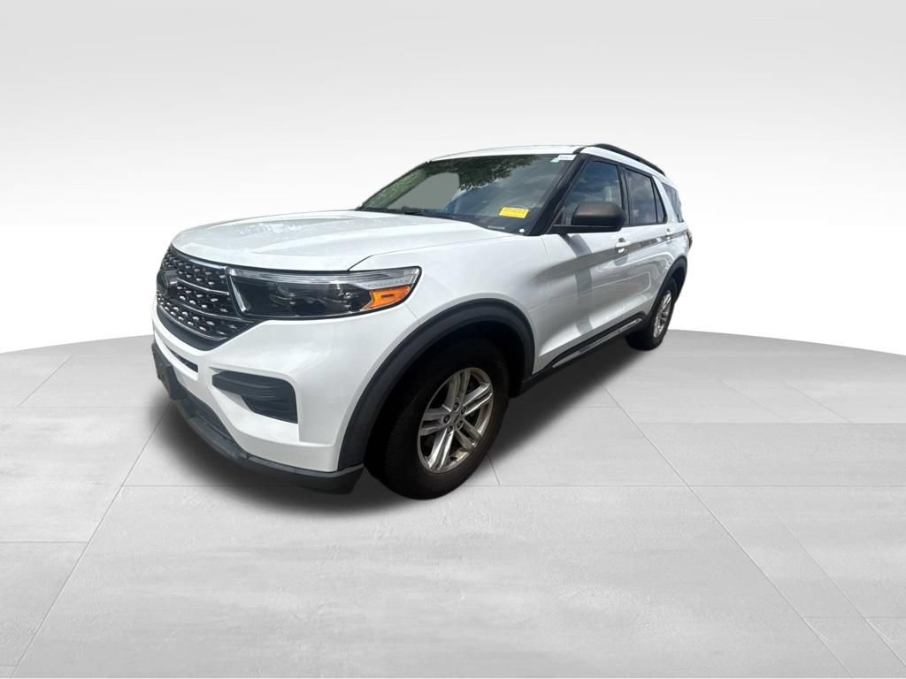 Used 2020 Ford Explorer XLT RWD image 2