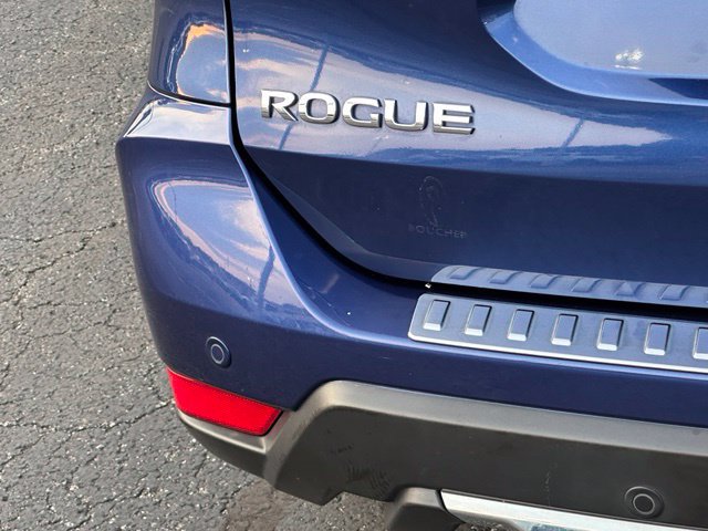 Used 2020 Nissan Rogue SV w/ Sun & Sound Touring Package AWD/4WD image 11