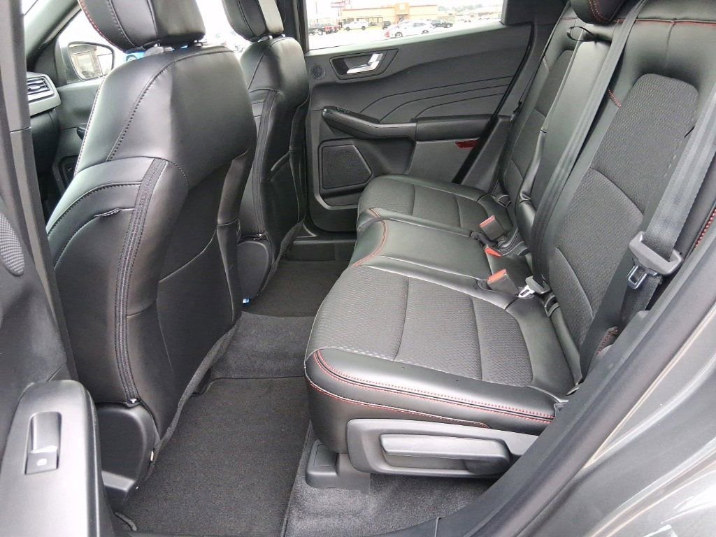 New 2026 Ford Escape ST-Line Select w/ Tech Pack #2 image 17