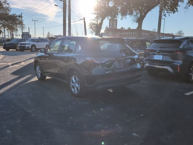 Used 2023 Honda HR-V LX image 4