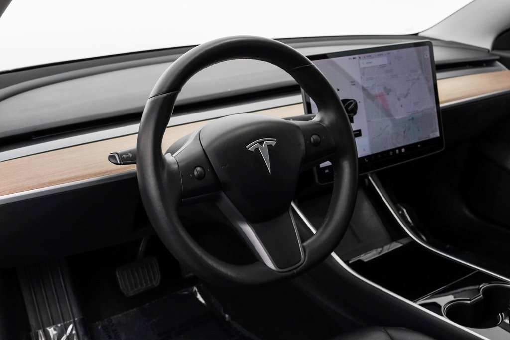 Used 2018 Tesla Model 3 Long Range image 21