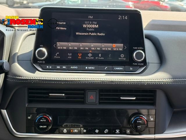 Certified 2023 Nissan Rogue SV w/ SV Premium B Package AWD/4WD image 9