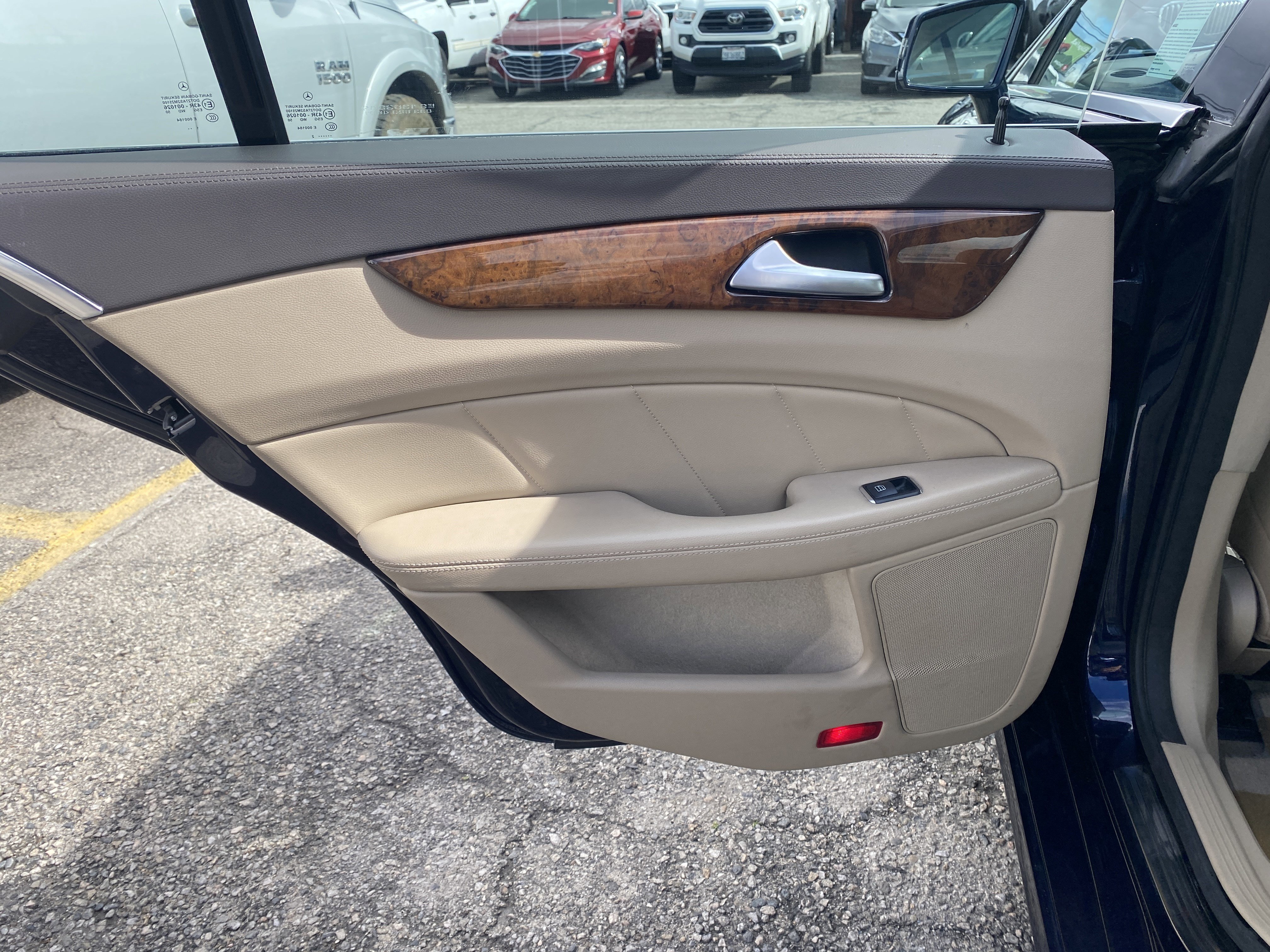 Used 2012 Mercedes-Benz CLS 550 image 16