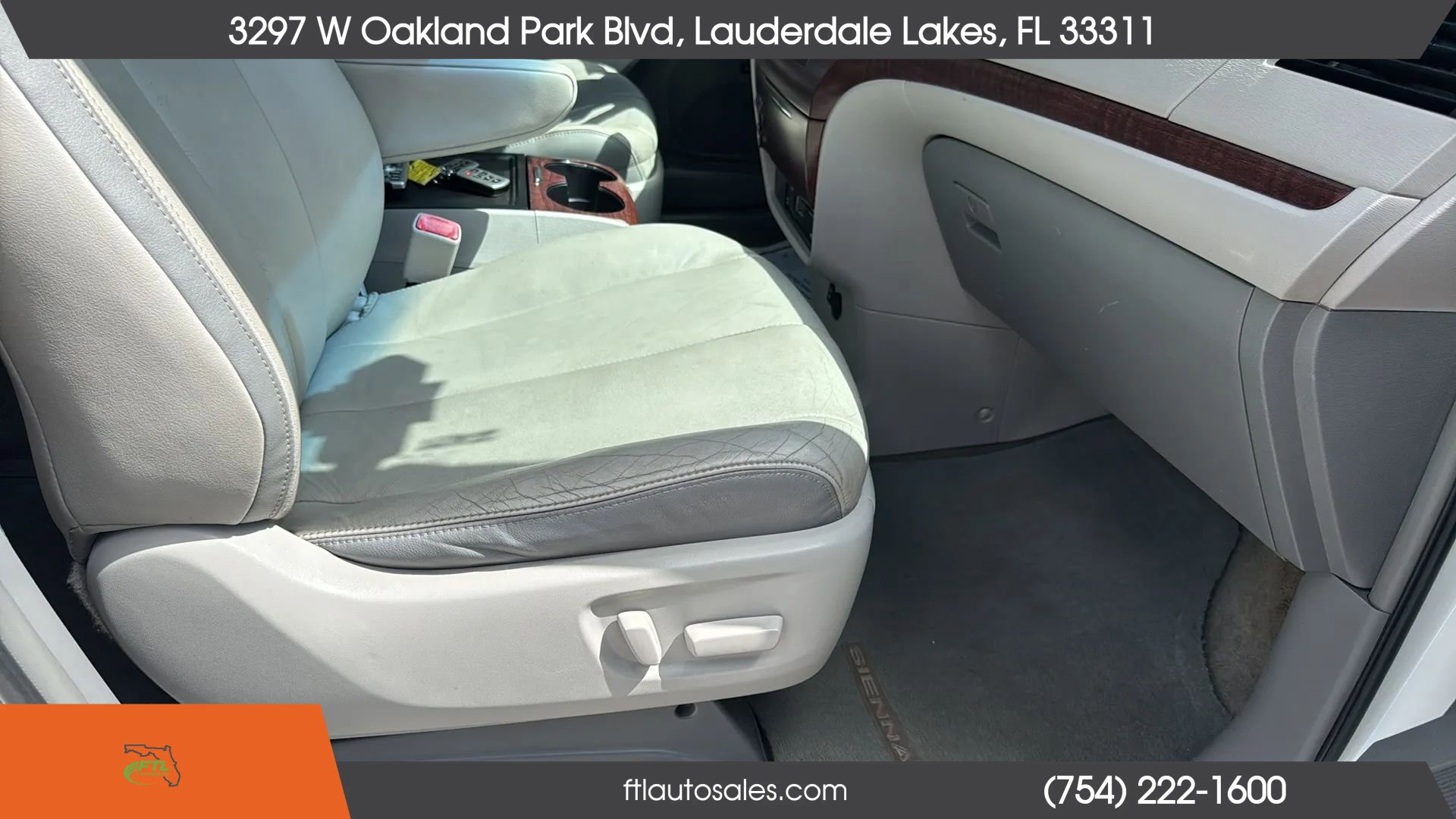 Used 2014 Toyota Sienna Limited w/ Limited Premium Package image 47