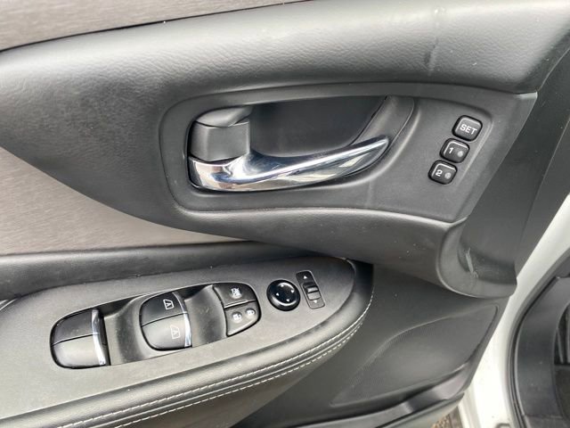 Used 2023 Nissan Murano SL AWD/4WD image 18