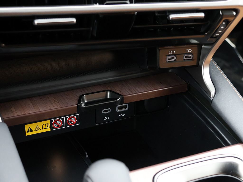 New 2026 Lexus RX 450h AWD image 24