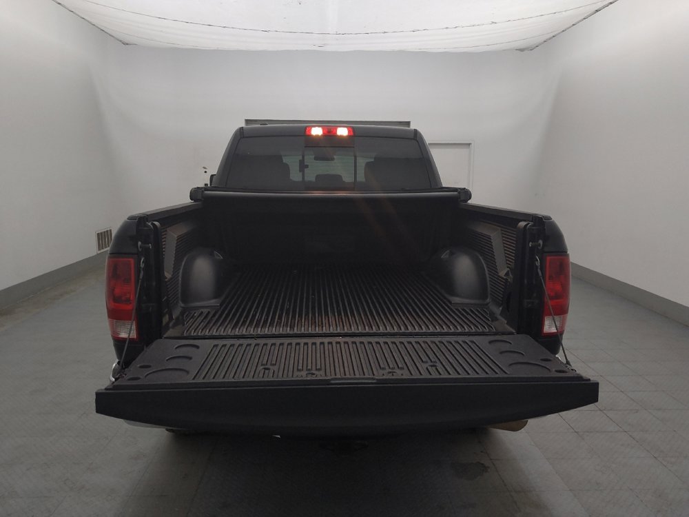 Used 2019 RAM 1500 Classic SLT AWD/4WD image 29