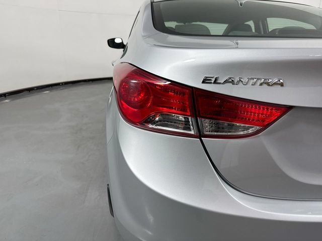 Used 2013 Hyundai Elantra GLS w/ Preferred Pkg FWD image 28