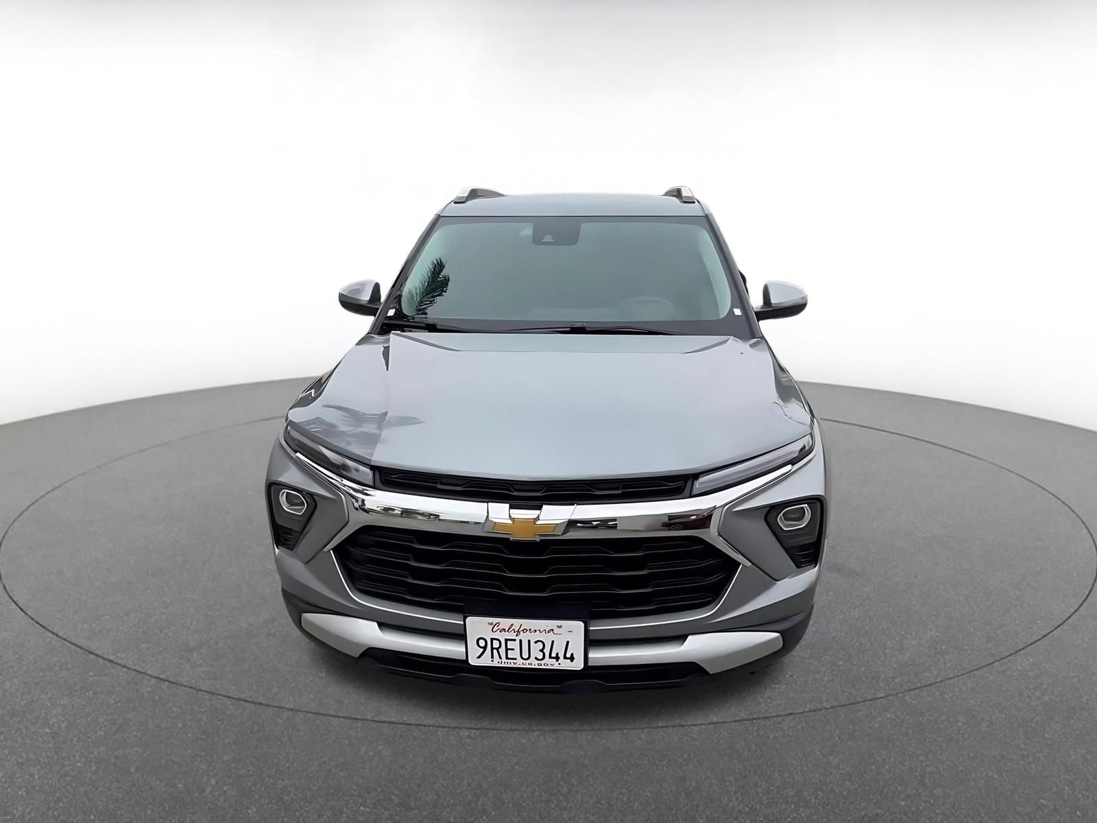 Used 2025 Chevrolet TrailBlazer LT FWD image 4