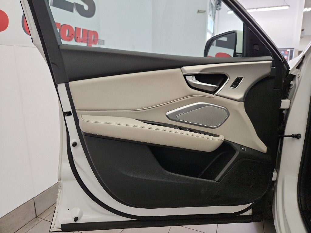 Used 2025 Acura RDX SH-AWD w/ Technology Package image 8