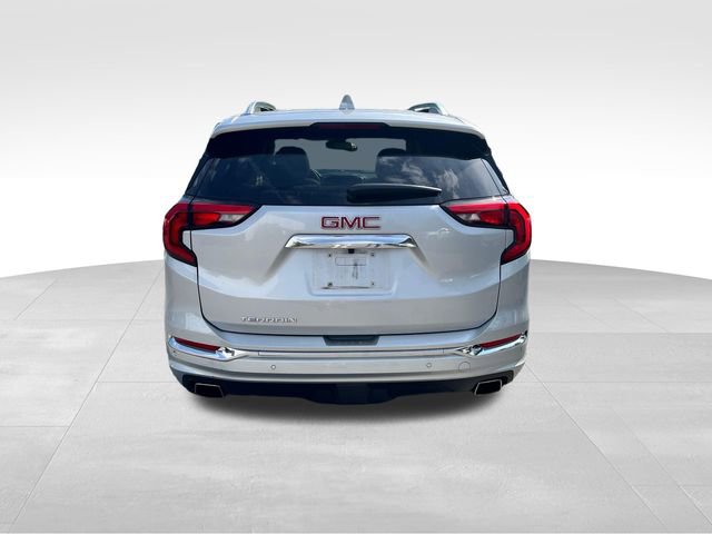 Used 2018 GMC Terrain Denali w/ Advanced Safety Package image 6