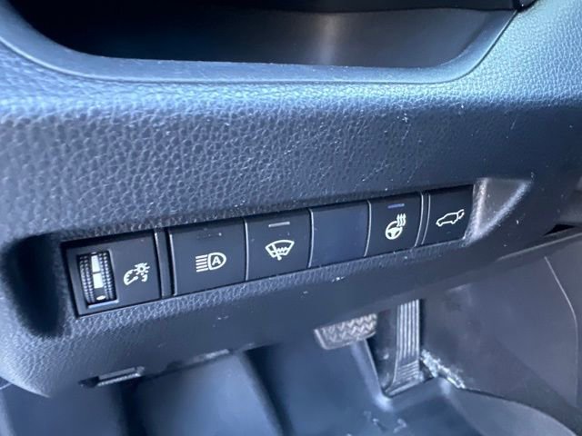 Used 2020 Toyota RAV4 XSE image 32