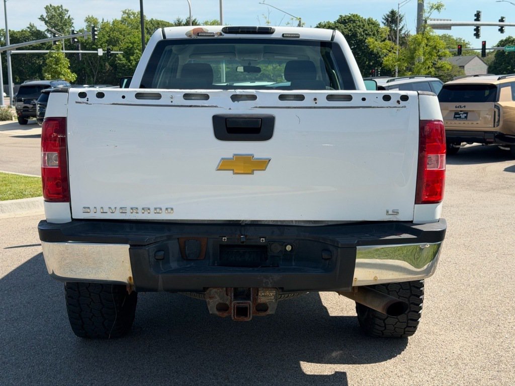 Used 2012 Chevrolet Silverado 2500 W/T w/ Snow Plow Prep Package AWD/4WD image 4