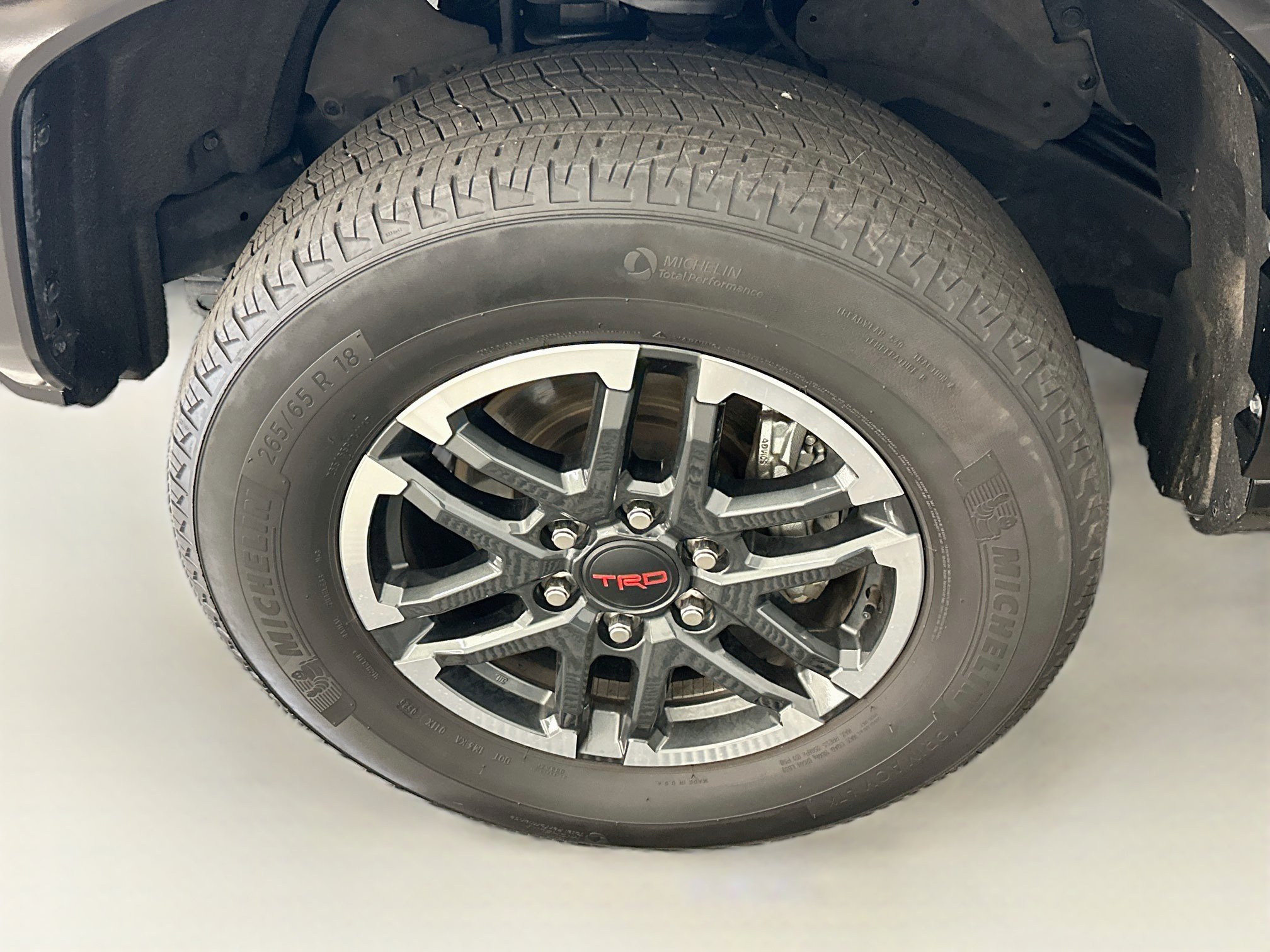 Used 2025 Toyota Tacoma TRD Sport w/ TRD Sport Upgrade Package AWD/4WD image 11