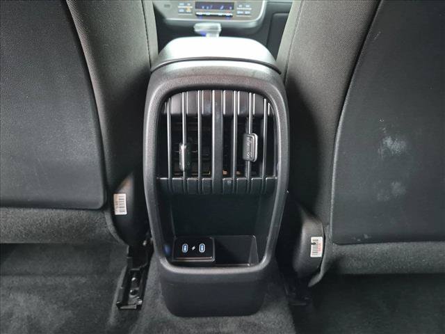 Used 2025 Hyundai Kona SEL FWD image 16