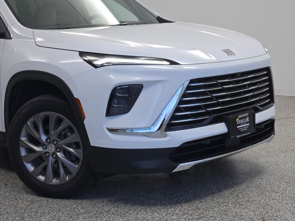 New 2026 Buick Enclave Preferred w/ LPO, Floor Liner Package image 2