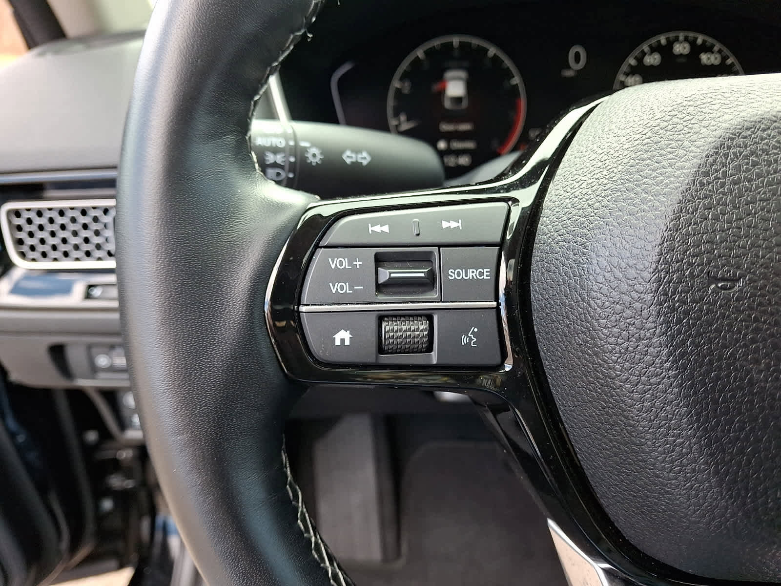 Used 2023 Honda Civic EX-L image 22