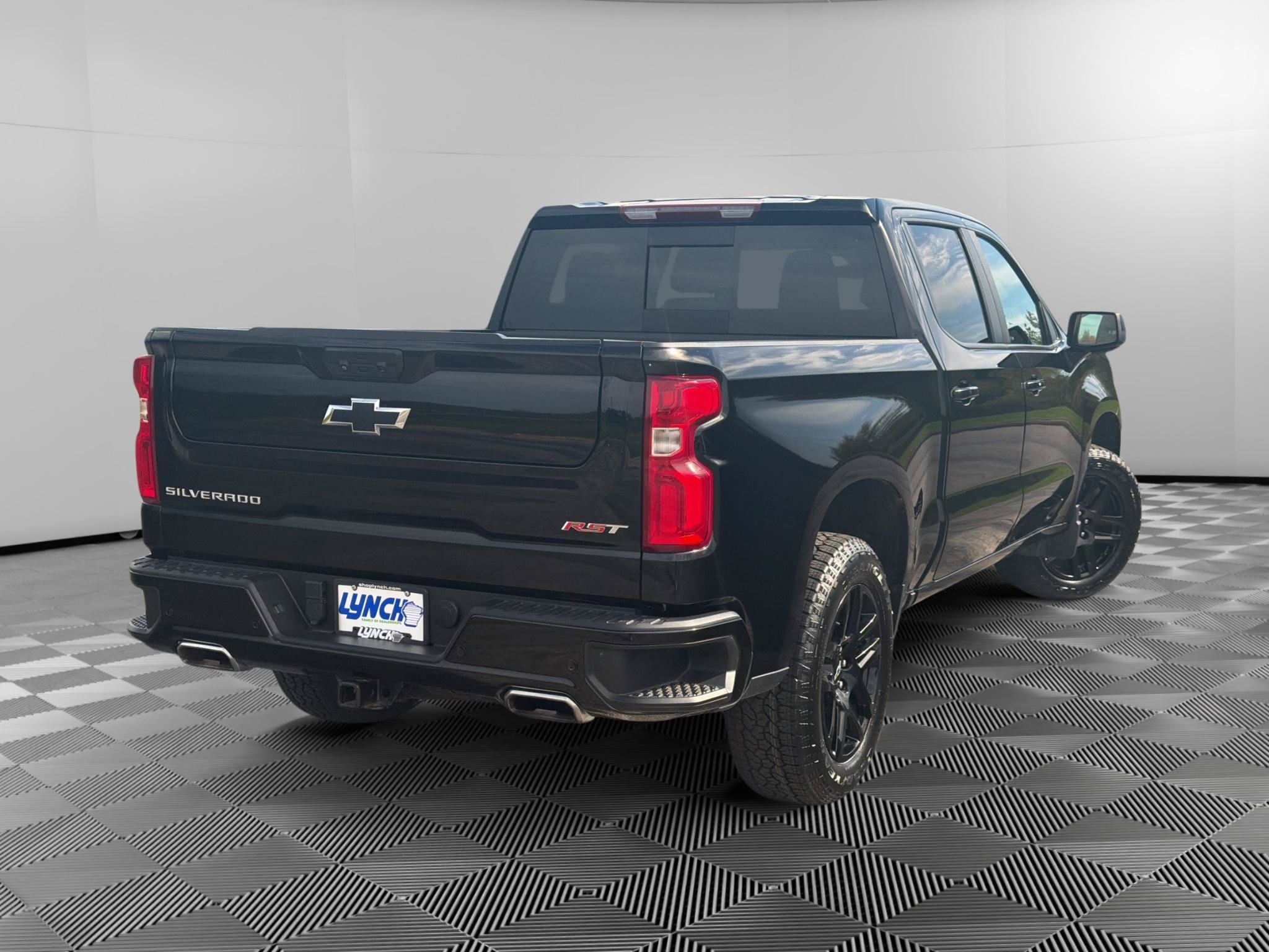 Used 2023 Chevrolet Silverado 1500 RST w/ RST All Star Premium Package AWD/4WD image 4