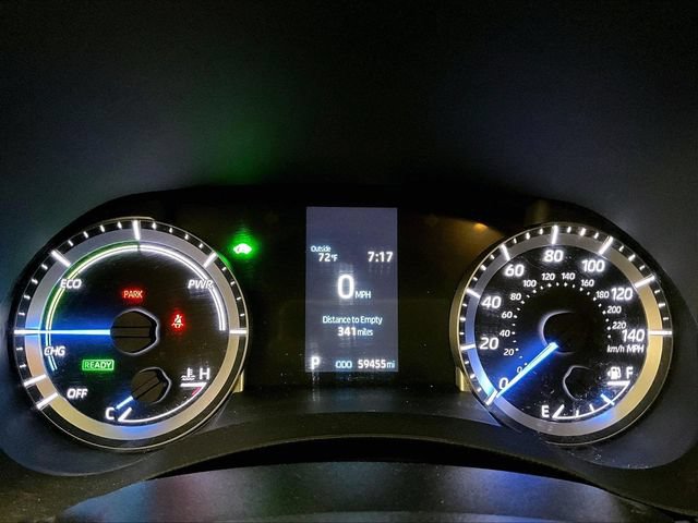 Used 2022 Toyota Highlander LE AWD/4WD image 19