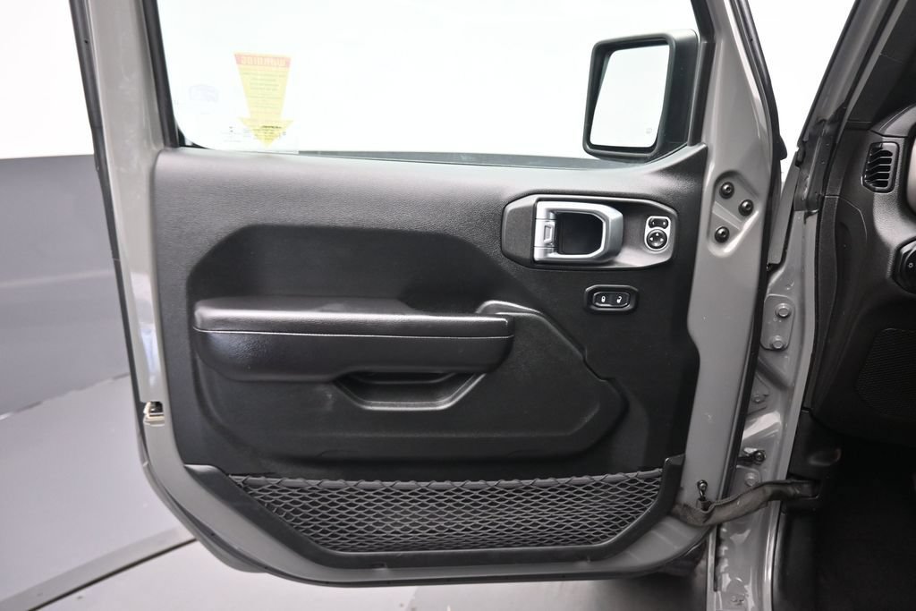 Used 2020 Jeep Gladiator Sport w/ Quick Order Package 24S AWD/4WD image 9