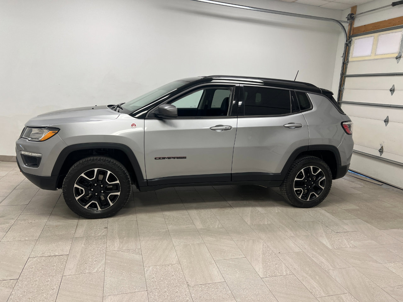 Used 2021 Jeep Compass Trailhawk w/ Convenience Group image 22