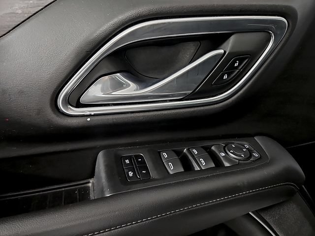 Used 2021 Chevrolet Suburban LT RWD image 13