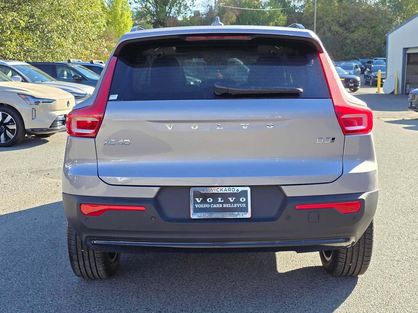 New 2026 Volvo XC40 B5 Plus w/ Protection Package Premier AWD/4WD image 12