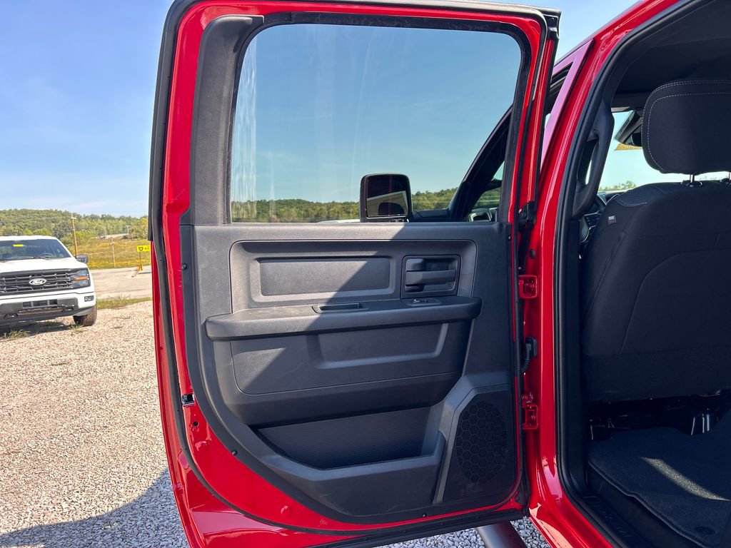 New 2026 RAM 3500 Tradesman image 39