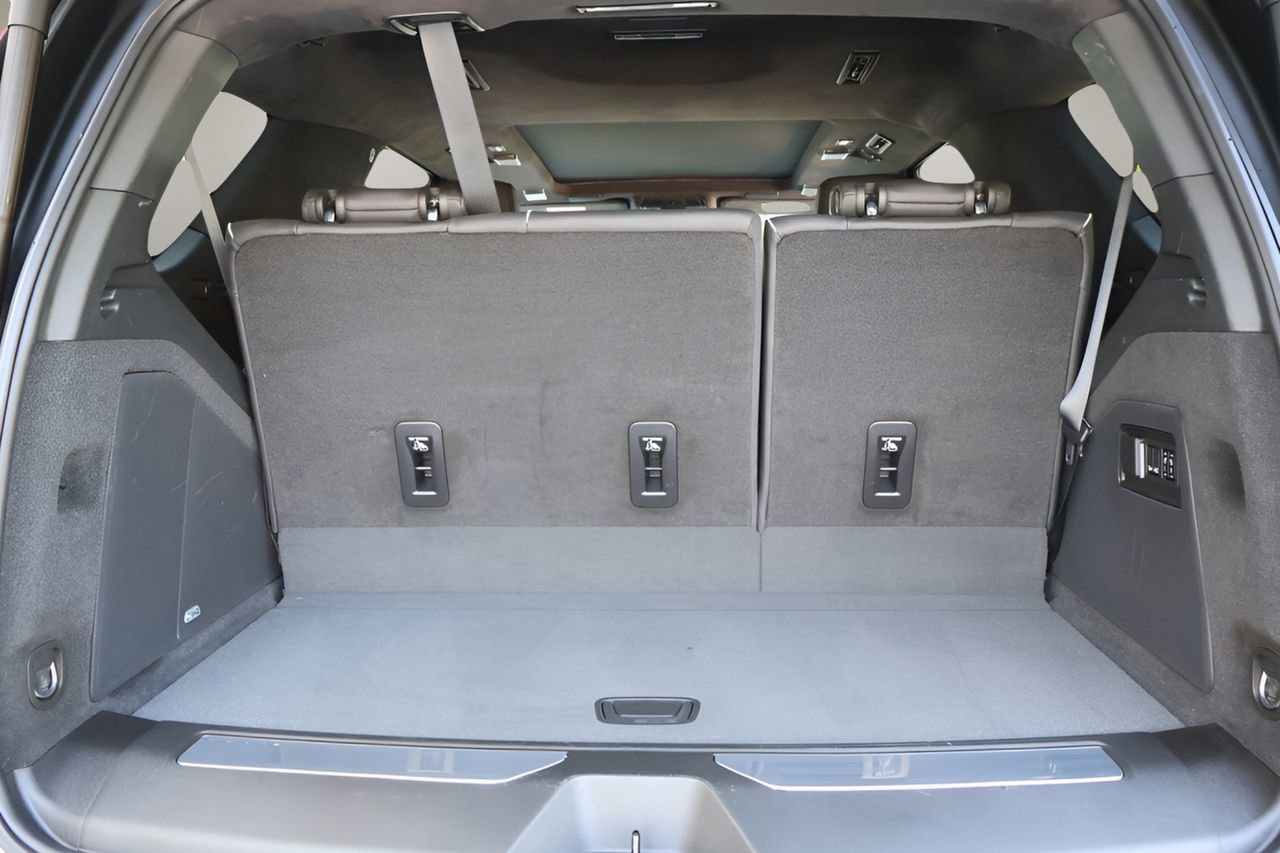 Certified 2024 Cadillac Escalade Premium Luxury Platinum image 20