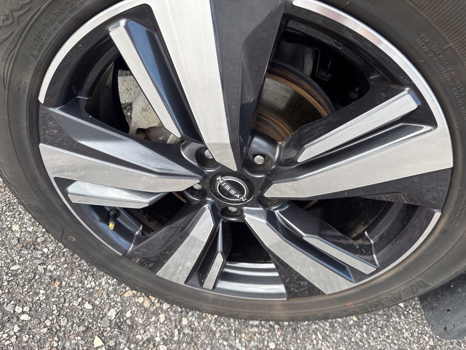 Used 2022 Nissan Rogue SL w/ SL Premium Package FWD image 12
