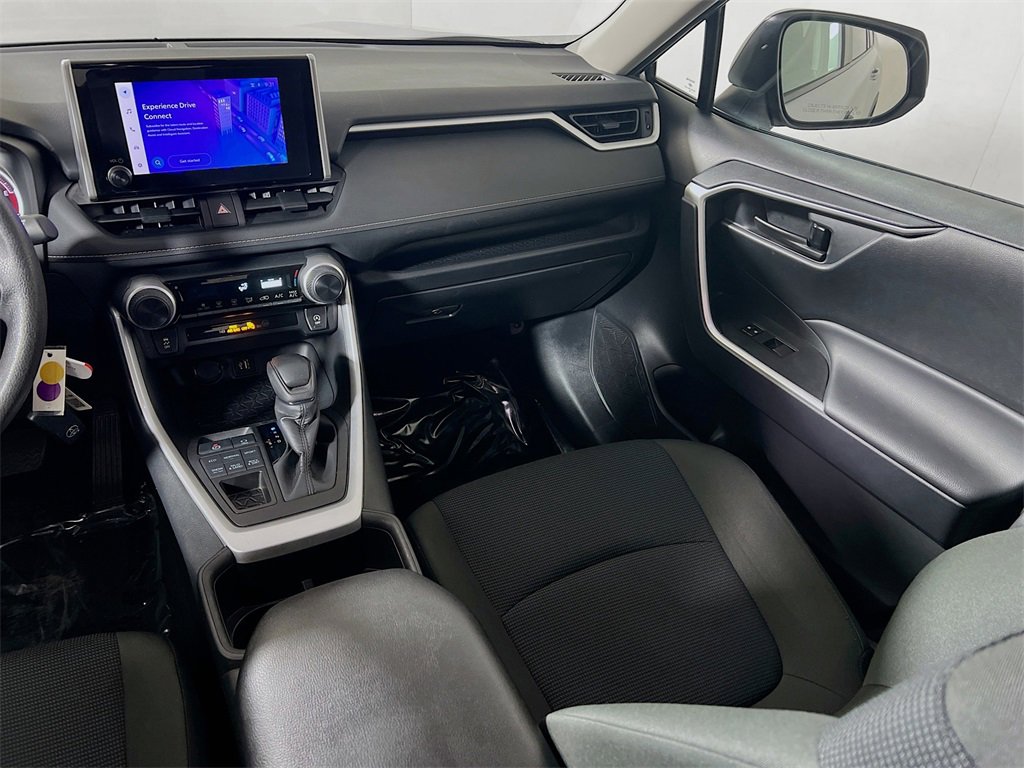 Certified 2024 Toyota RAV4 LE image 21