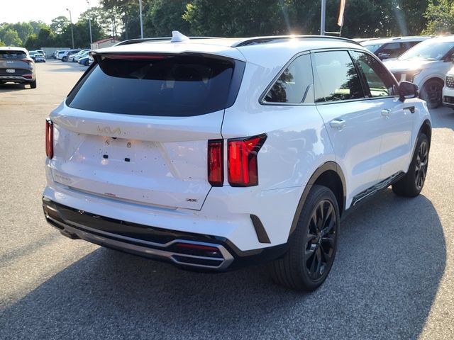 Certified 2023 Kia Sorento SX AWD/4WD image 2