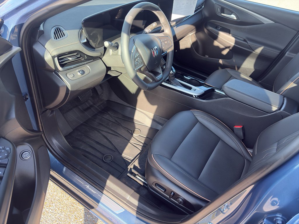 Used 2025 Buick Envista Avenir image 11